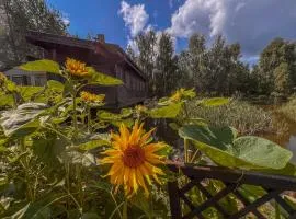 Oasis by the Pond at Lake Śniardwy