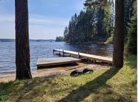 Peaceful villa in nature with own beach