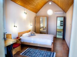 Guesthouse Iago's Winery，位于Gorovani的酒店