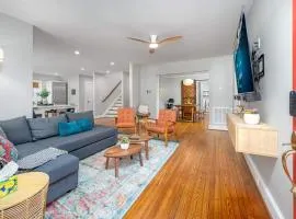 Stylish Durham Retreat - Walkable Sleeps 6