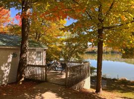 Camping Chalets Lac St-Augustin，位于魁北克市的酒店