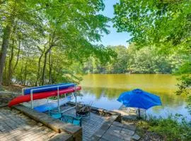Lakefront Log Cabin Retreat with Hot tub and Kayaks!