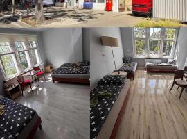 Dom gościnny przy Promenadzie，位于斯维诺乌伊希切的青旅