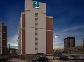 Suburban Studios Charleston - Civic Center