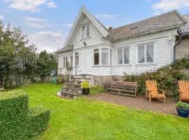 Amazing Home In Vanse With House Sea View