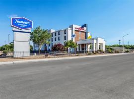 Hampton Inn & Suites Farmington，位于法明顿的酒店
