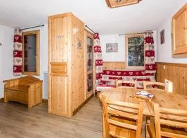 Studio rénové à Montchavin La Plagne, proche pistes et commerces, balcon, casier à skis, parking gratuit - FR-1-329-28