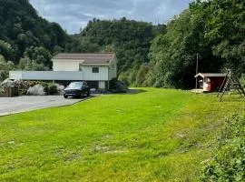 Renovated Cabin With Outdoor Kitchen Near Lyngdal