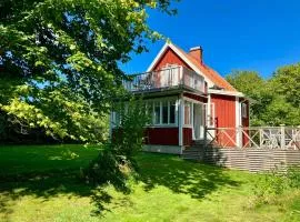 Traditional Cottage Near Linné's Råshult