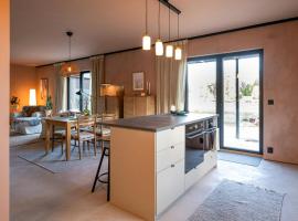 Designer Cabin With Guest House At Lake Mullsjö，位于Skogslund的酒店