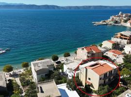 Apartmani Igrane 3，位于伊格拉恩的酒店