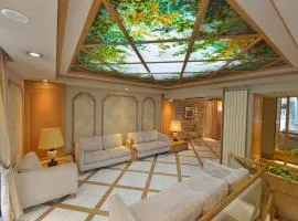 蒙帕纳斯雷诺阿酒店