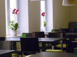 Hotel Bahnhof Jestetten，位于耶斯特滕的酒店