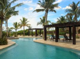 Eubea Luxury beachfront penthouse，位于Uaymitun的酒店