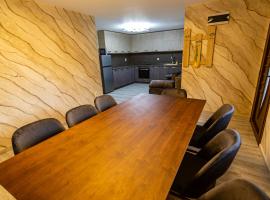 Комплекс Родопска среща - Къщи и Апартаменти，位于巴塔克的酒店