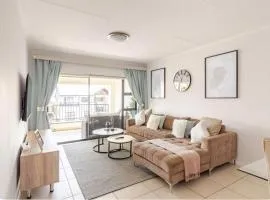 Modern Apartment near OR Tambo Airport
