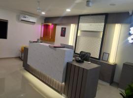 Hotel Royal Elite，位于瓦皮的酒店