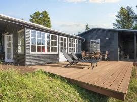 8 person holiday home in R&oslash;m&oslash;，位于孔斯马克的宠物友好酒店