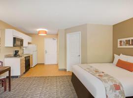 MainStay Suites Detroit Auburn Hills，位于奥本希尔斯的酒店