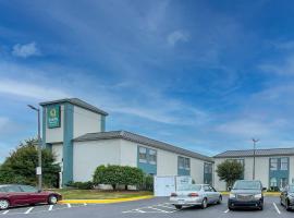 Quality Inn & Suites Clemmons I-40，位于Clemmons的酒店