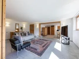 Apartment in a sunny location in Samedan
