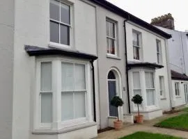 Golden Triangle Rooms