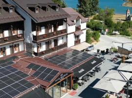 Mia's Favorite Hotel，位于马夫罗沃的酒店