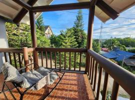 Cozy and Private Cabin Home Tagaytay with Billiards and Minipool 10mins from Skyranch，位于Galicias的酒店
