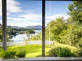 Apartment with stunning fjord view near Ålesund
