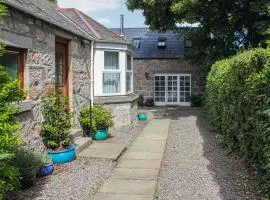 Pine Tree Cottage - Uk45925