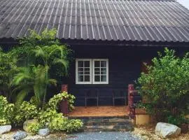 ไร่เทียนอุดม โฮมสเตย์ เขาใหญ่