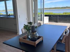 Udsigtsvilla Tambohus，位于蒂霍尔姆的酒店