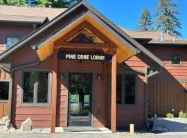 Cedar Studio at Pine Cone Lodge