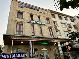 Shuxrat hotel，位于Chilanzar的酒店
