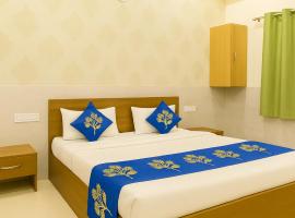 Hotel Near Prem mandir -The Elite RK Residency -Best Selling Boutique Property，位于范兰德凡的酒店