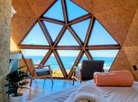 Domos Mare - Glamping frente al Mar，位于克肯的酒店