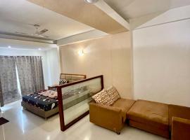 ViHomes - Studio Flat，位于马图拉的酒店