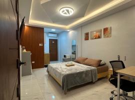 Casa Leveria Unit 2 with Patio, Inquire Parking Availability，位于伊穆斯的酒店