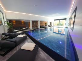 Allg&auml;uer Bergwald Chalets，位于上施陶芬的Spa酒店