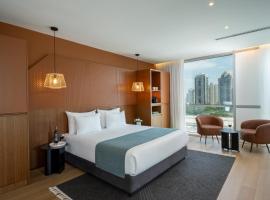 普里马林克酒店，位于佩塔提克瓦的酒店