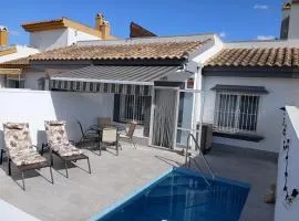 Sucina 2 Bed Bungalow walking distance of tow