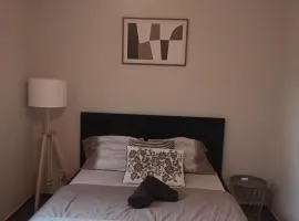 chambre privée dans une maison familiale