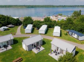 ALL-on-SEA Camp & Sport Resort Leipzig am Schladitzer See，位于拉克维茨的酒店