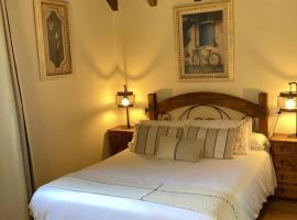 Hotel Rural Eseverry-Bosque Irati，位于Jaurrieta的酒店