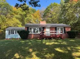 Naples Village Retreat - Heart of the Lakes Region