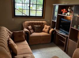 Beachfront Omoa Getaway, Pool, Pool Table For 10，位于奥莫阿的酒店