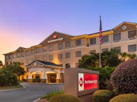 瓦尔多斯塔酒店及套房，位于瓦尔多斯塔的酒店