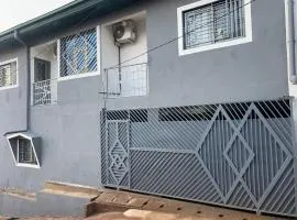 Les appartements meublés BELLE & BEAU à Yaoundé derrière la mosquée