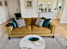 Sky High Luxury Unique 2BR Penthouse Condo ATL