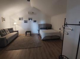 Home，位于波季的酒店